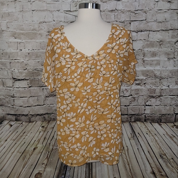 CAbi Thrive Top Size S Butterscotch Floral - Picture 4 of 10
